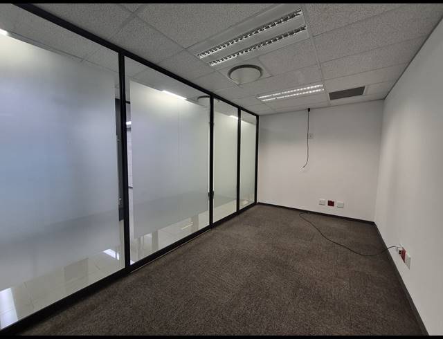 160M² OFFICE TO LET IN SANDTON CENTRAL
